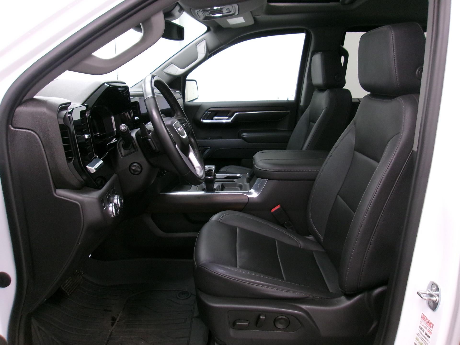 2023 GMC Sierra 1500 Crew Cab Short Box 4-Wheel Drive SLT