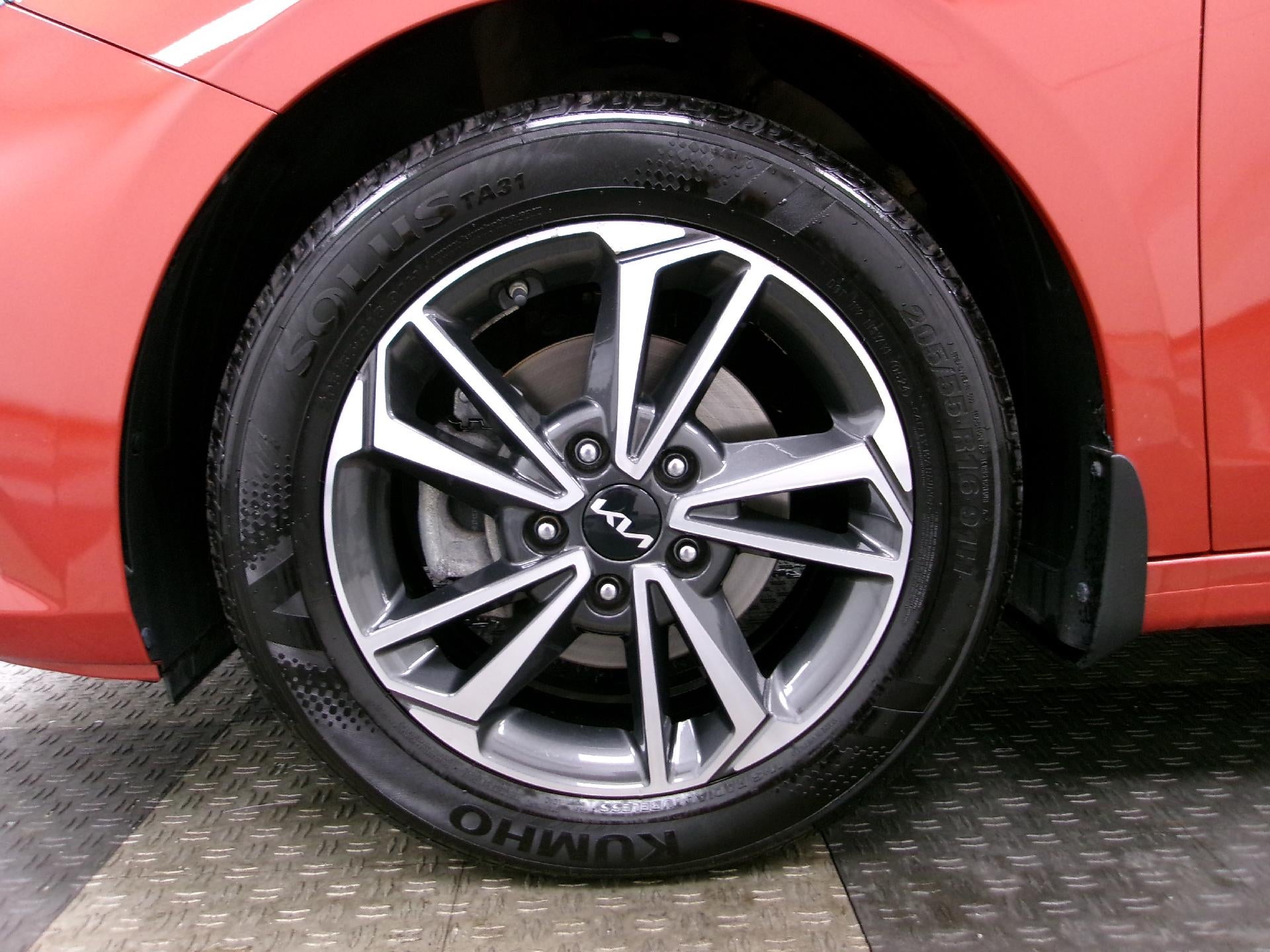 2022 Kia Forte LXS IVT