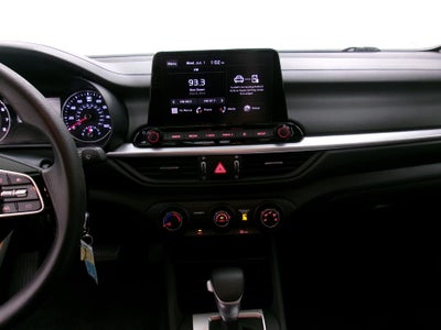 2024 Kia Forte LXS IVT
