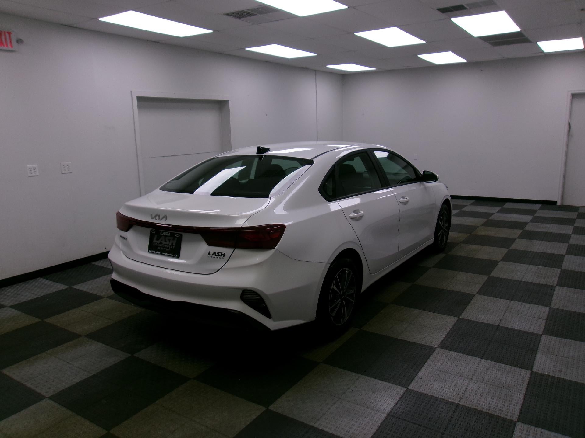 2024 Kia Forte LXS IVT