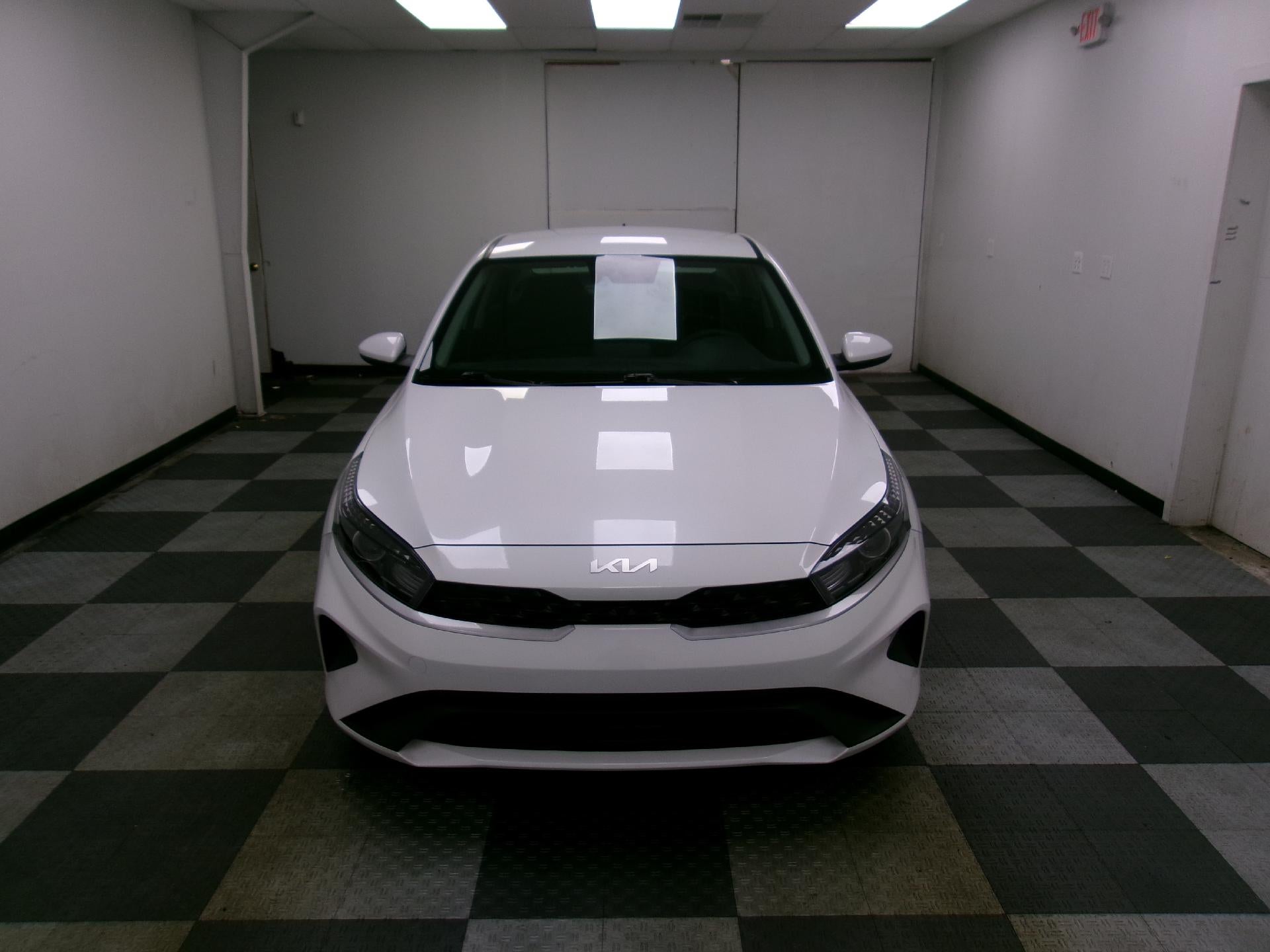 2024 Kia Forte LXS IVT