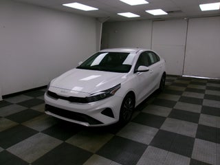 2024 Kia Forte LXS IVT