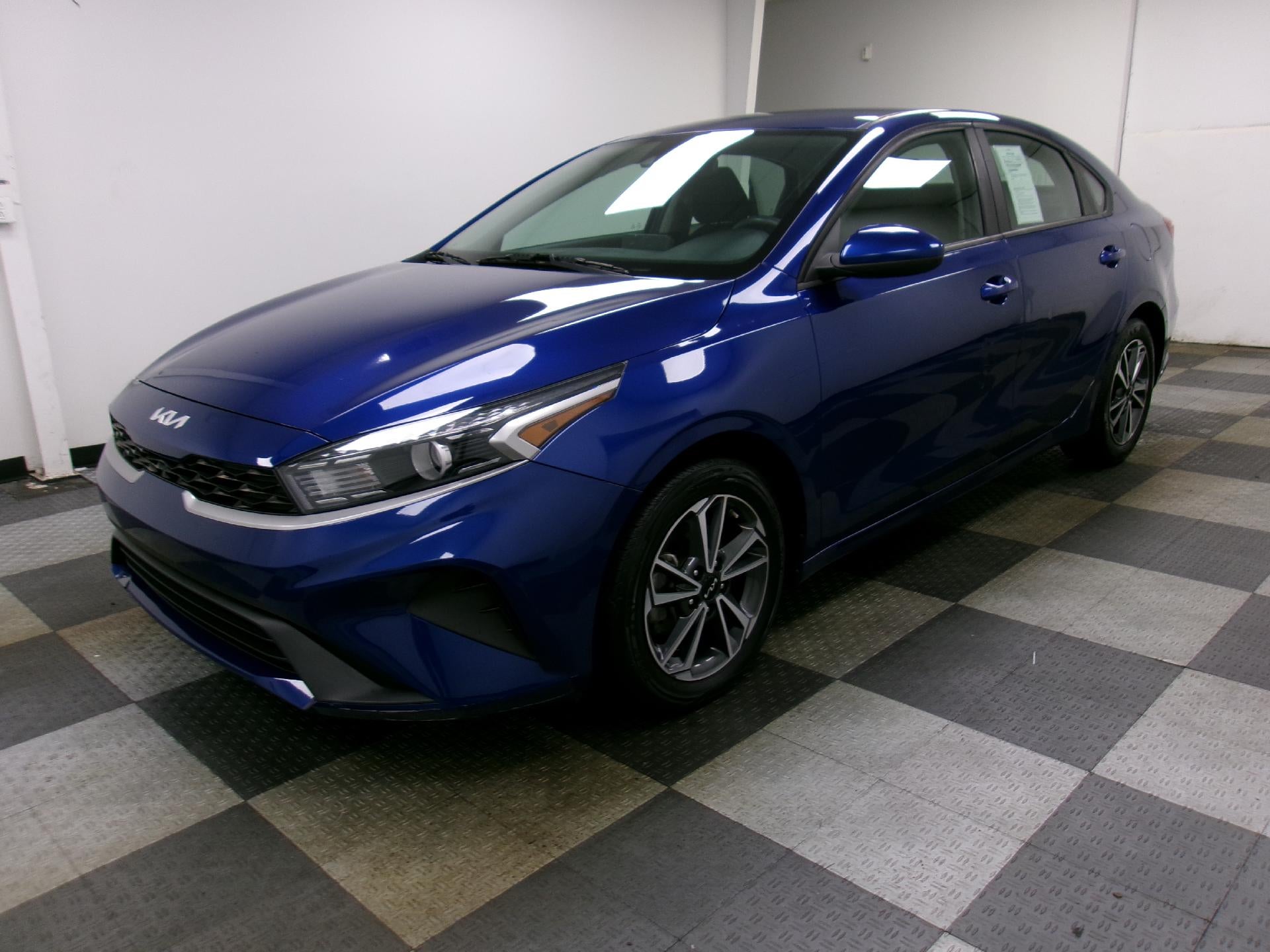 2022 Kia Forte LXS IVT