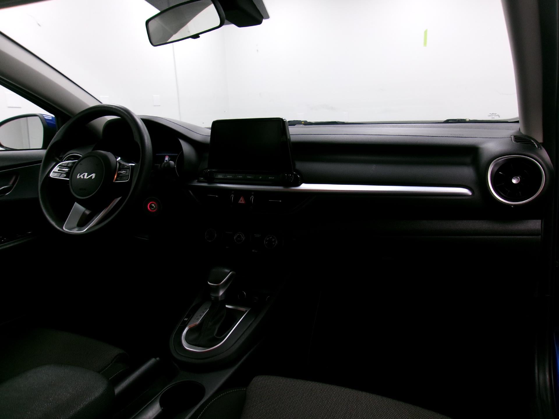 2022 Kia Forte LXS IVT