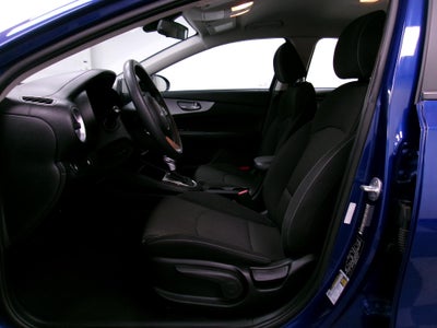 2022 Kia Forte LXS IVT