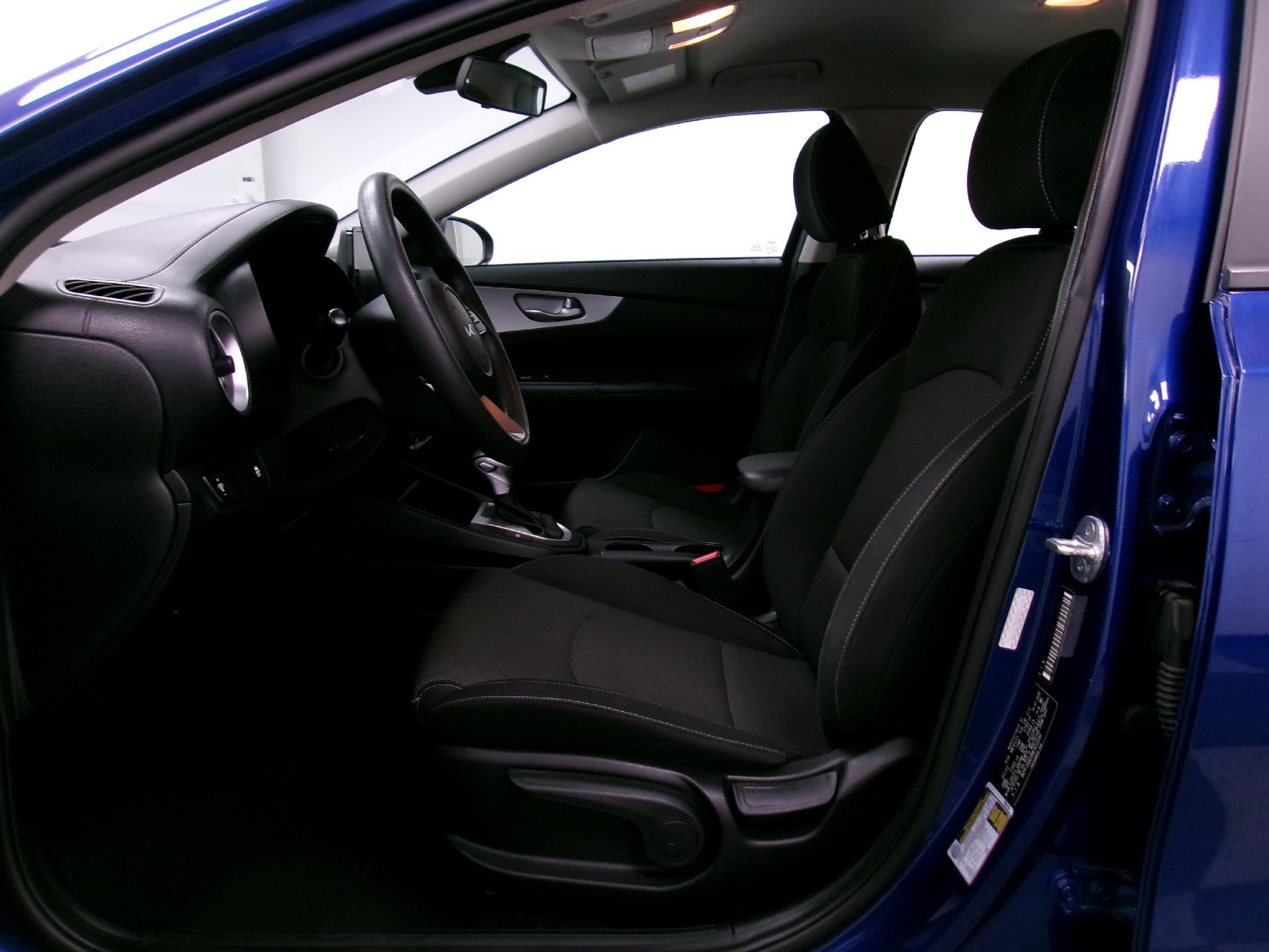 2022 Kia Forte LXS IVT
