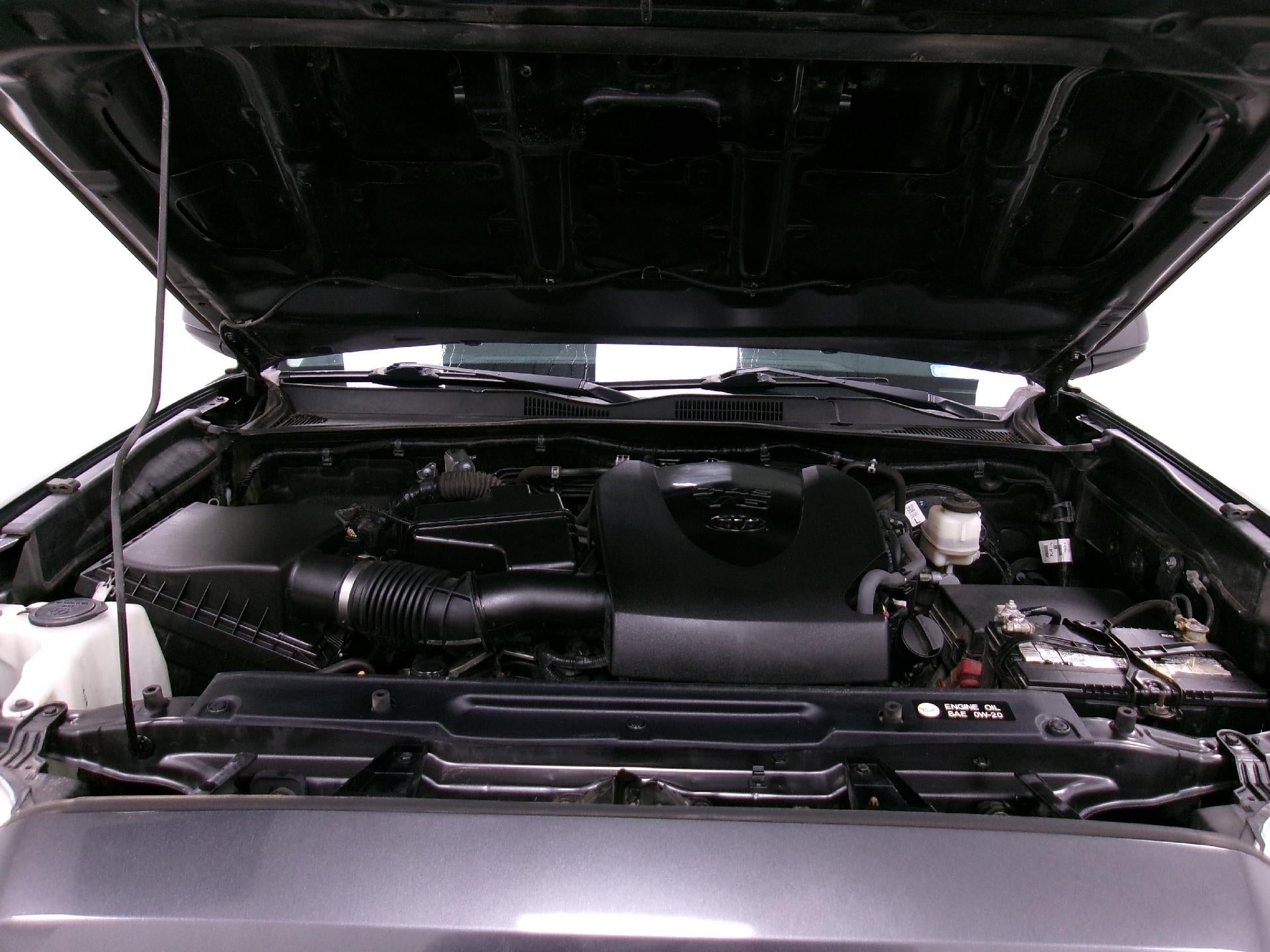 2018 Toyota Tacoma SR5 Double Cab 5' Bed V6 4x2 AT (GS)