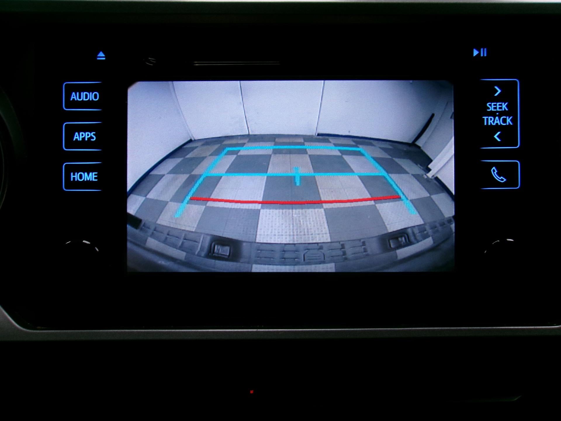 2018 Toyota Tacoma SR5 Double Cab 5' Bed V6 4x2 AT (GS)