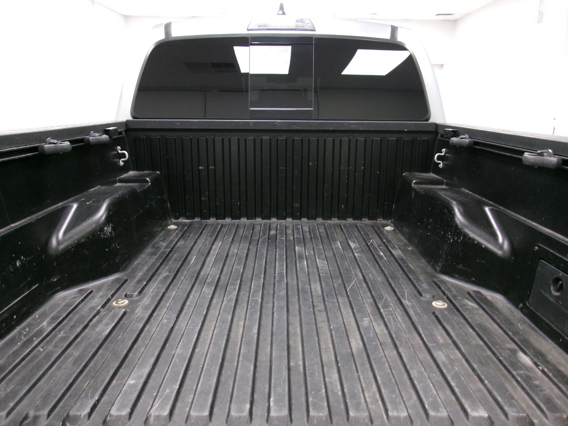 2022 Toyota Tacoma 4WD 4WD TRD Sport Double Cab 5' Bed V6 MT (Natl)