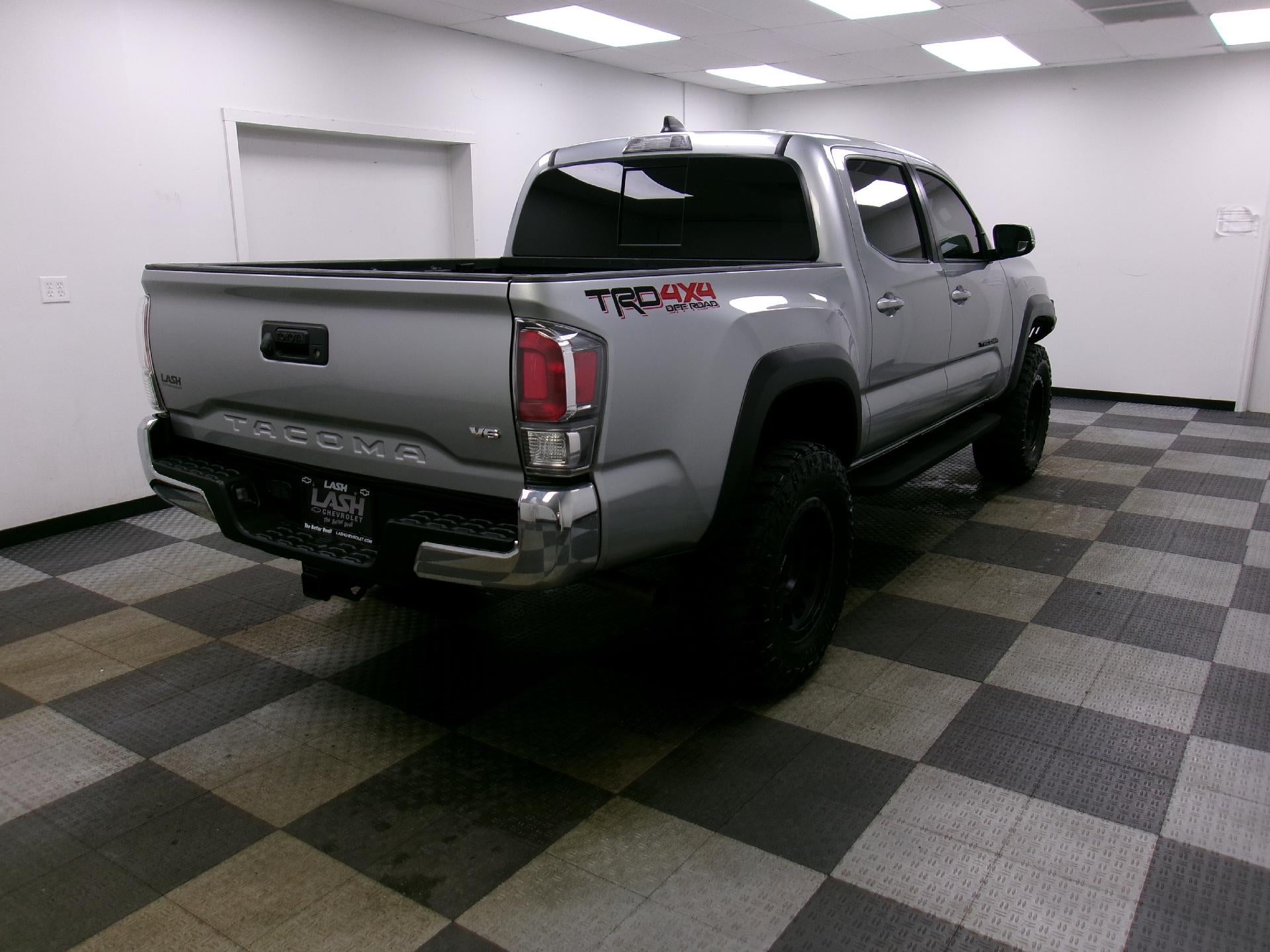 2022 Toyota Tacoma 4WD 4WD TRD Sport Double Cab 5' Bed V6 MT (Natl)