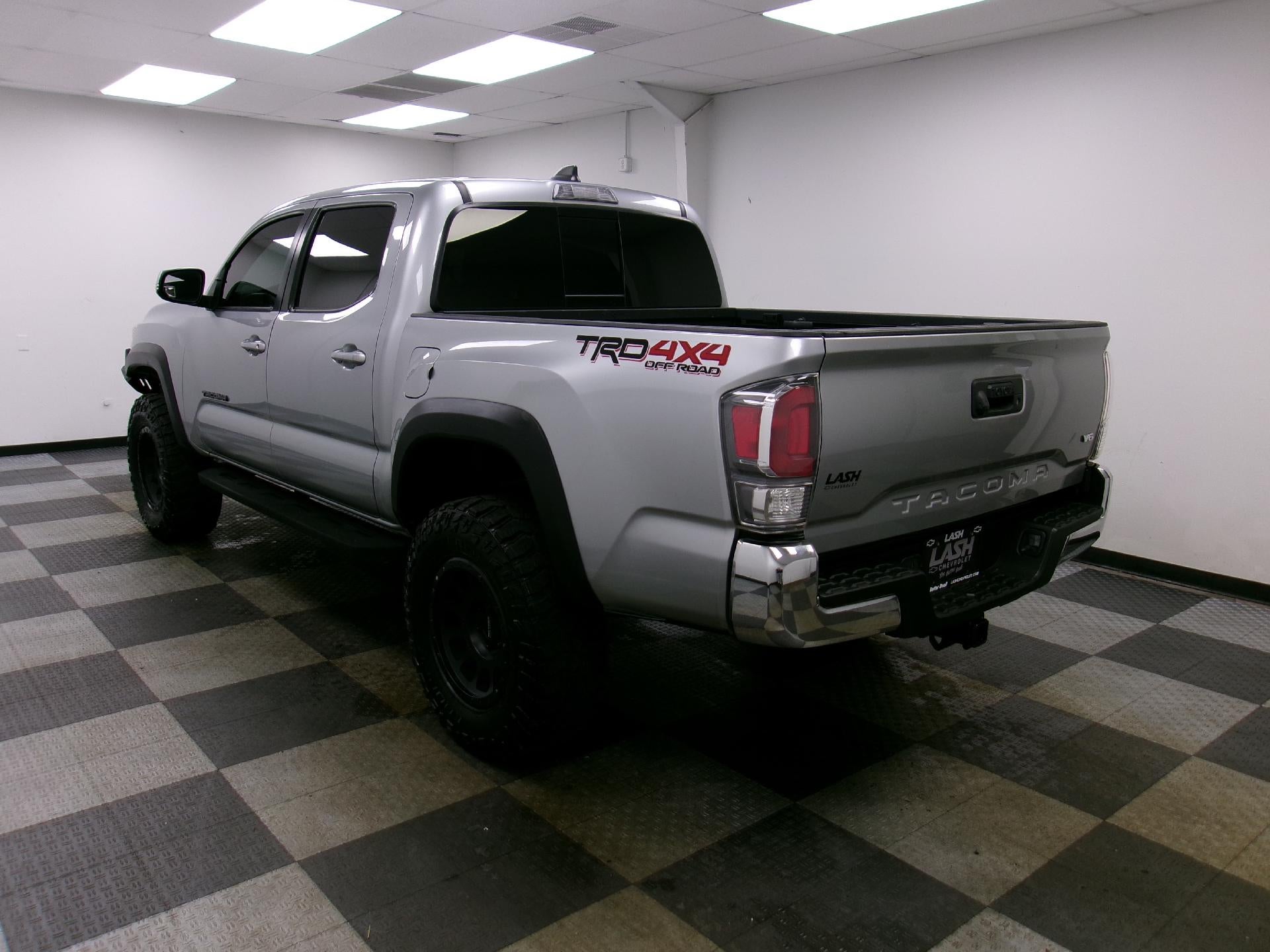 2022 Toyota Tacoma 4WD 4WD TRD Sport Double Cab 5' Bed V6 MT (Natl)