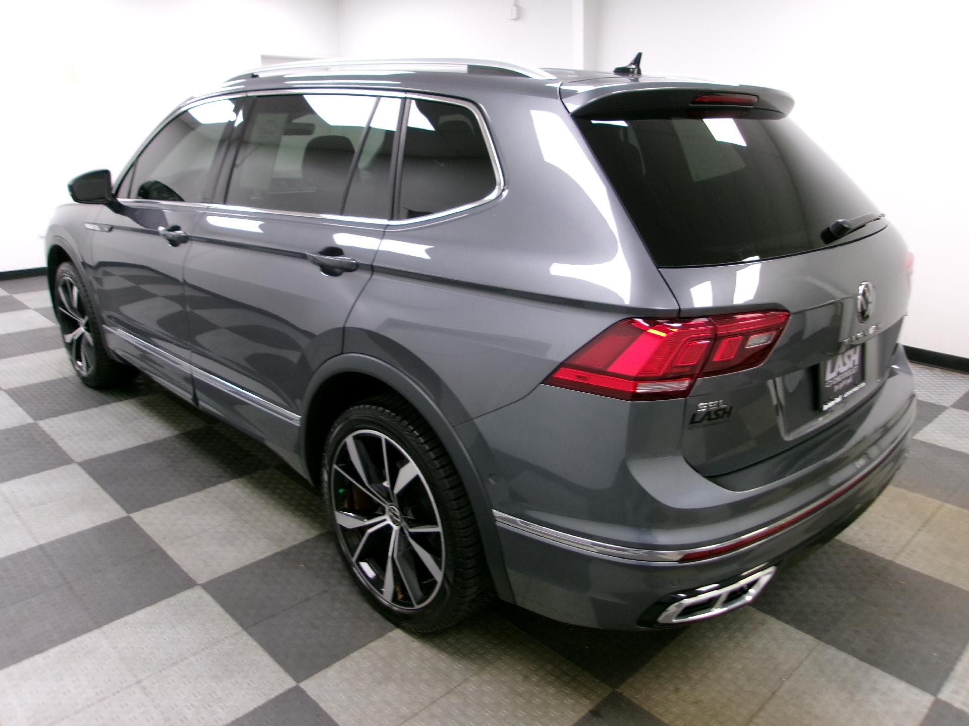 2024 Volkswagen Tiguan 2.0T SEL R-Line 4MOTION