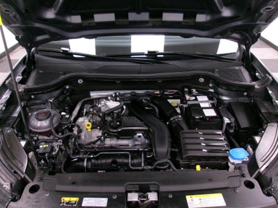 2025 Volkswagen Taos SE 4MOTION