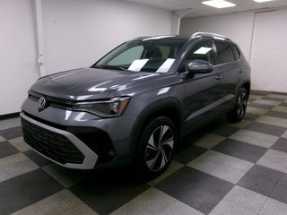 2025 Volkswagen Taos SE 4MOTION