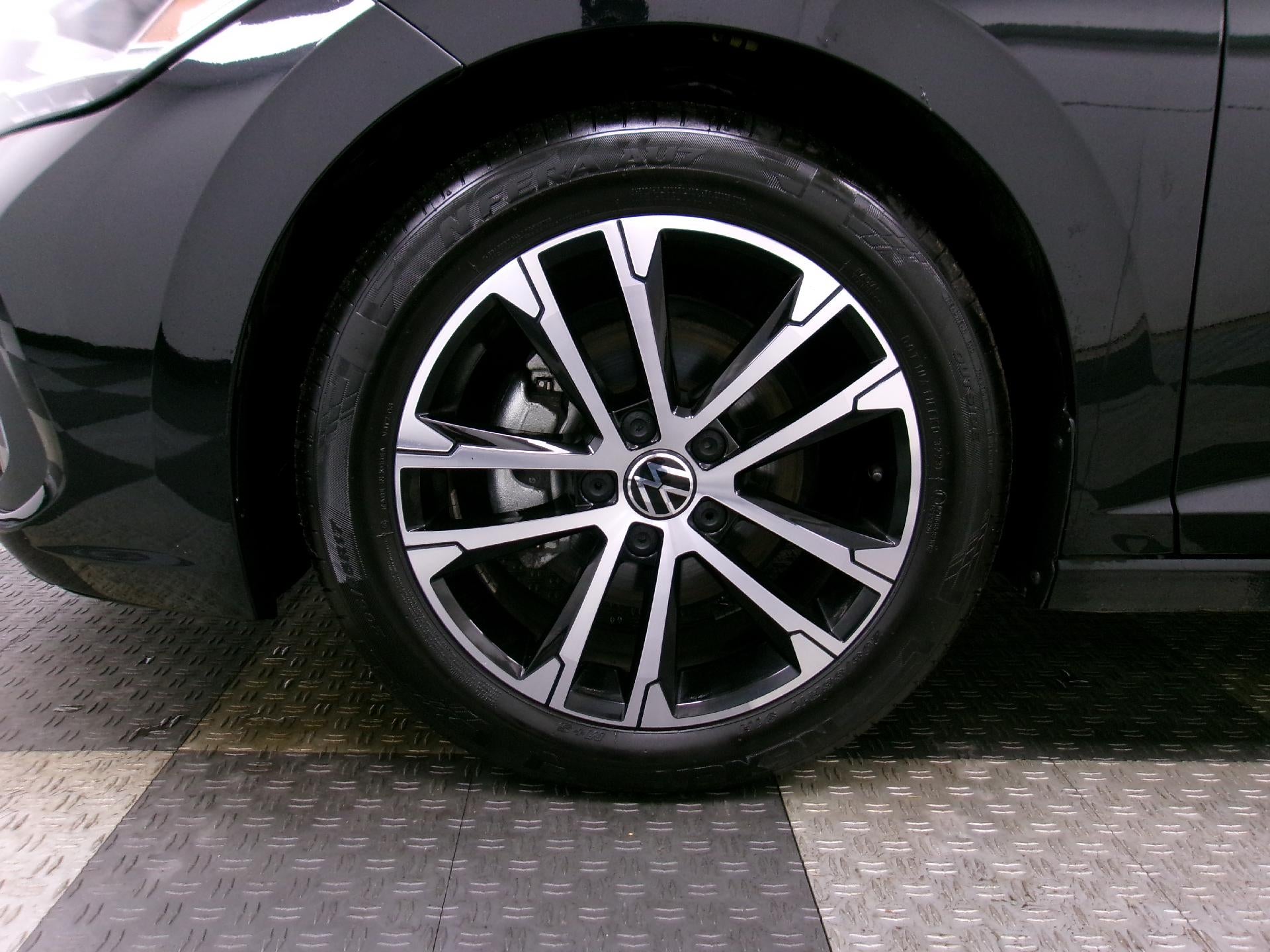 2024 Volkswagen Jetta Sport Auto