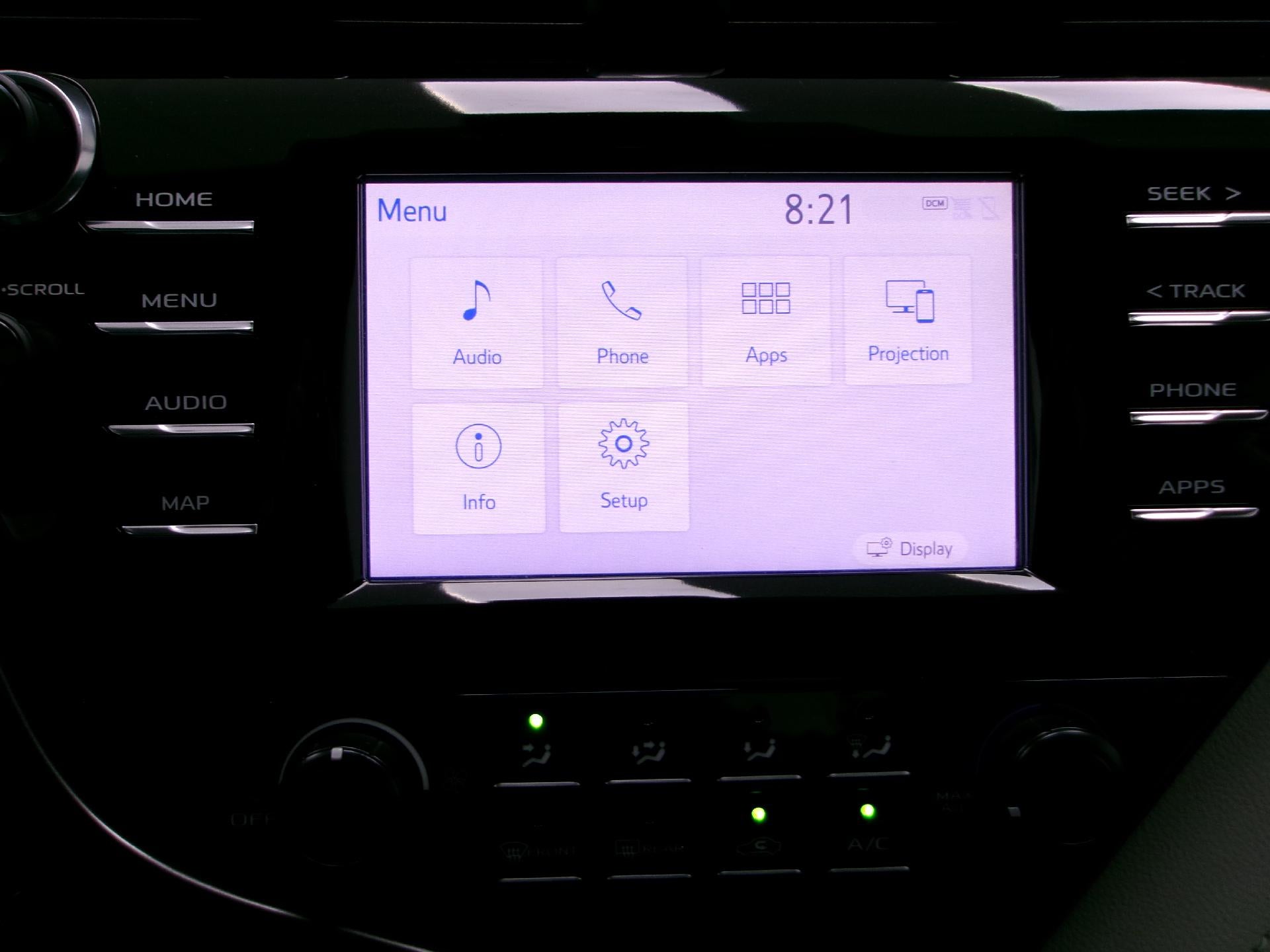 2019 Toyota Camry SE Auto (SE)