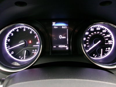 2019 Toyota Camry SE Auto (SE)