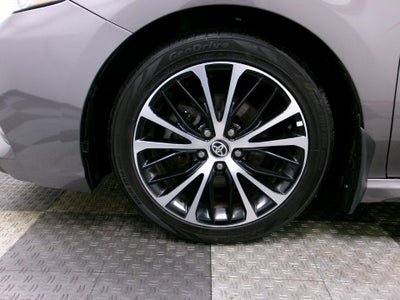 2020 Toyota Camry Hybrid SE CVT (Natl)