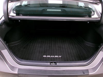 2020 Toyota Camry Hybrid SE CVT (Natl)