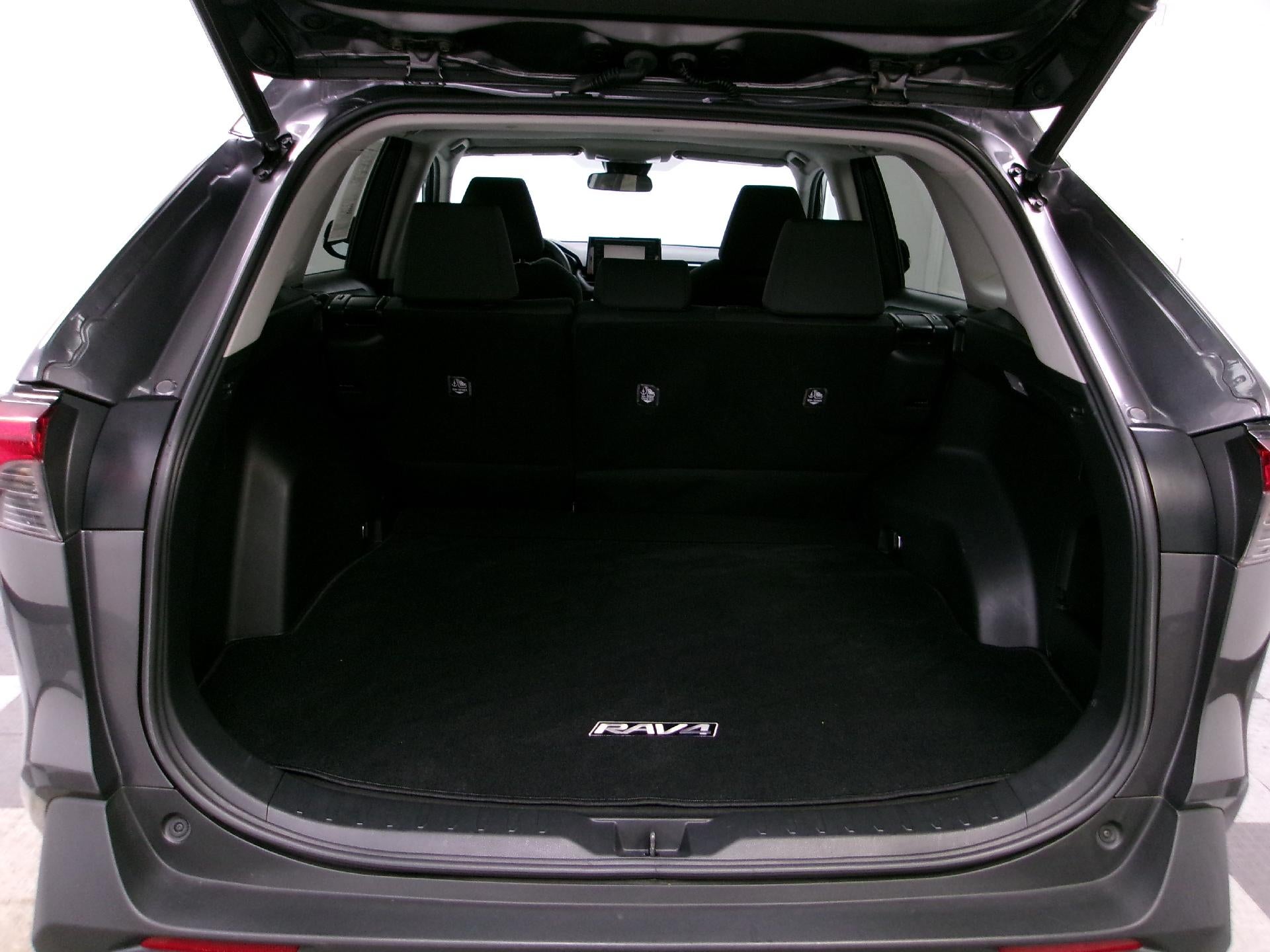 2021 Toyota RAV4 Hybrid XLE AWD (Natl)