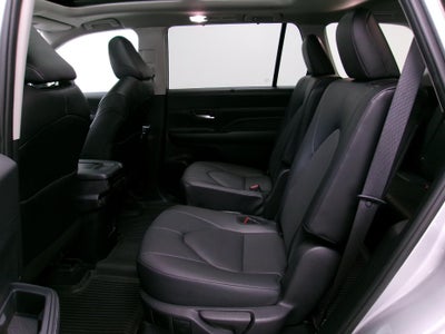 2024 Toyota Grand Highlander XLE AWD (Natl)