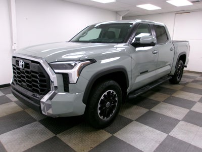 2024 Toyota Tundra 4WD 4WD SR5 CrewMax 5.5' Bed (SE)