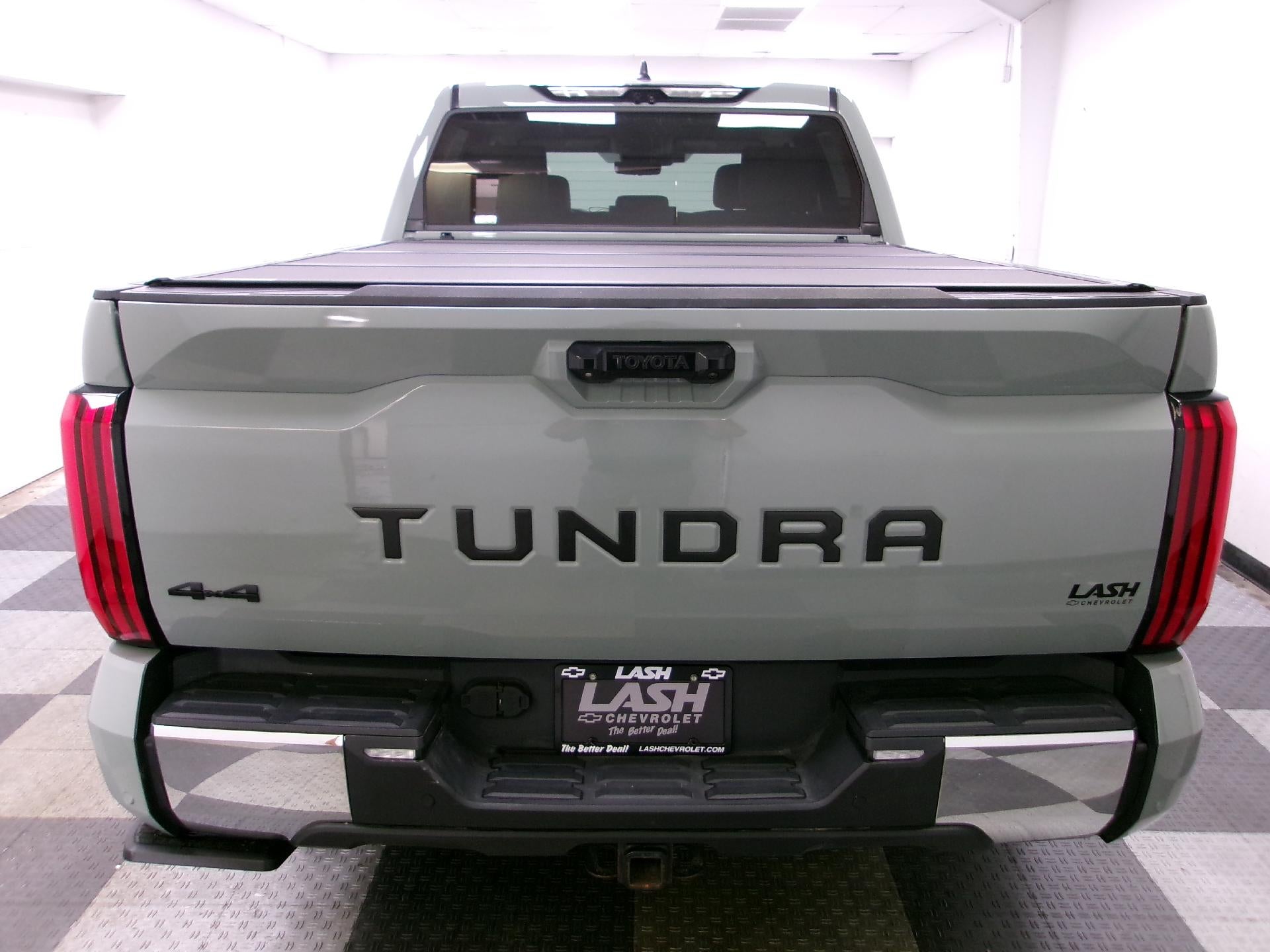 2024 Toyota Tundra 4WD 4WD SR5 CrewMax 5.5' Bed (SE)