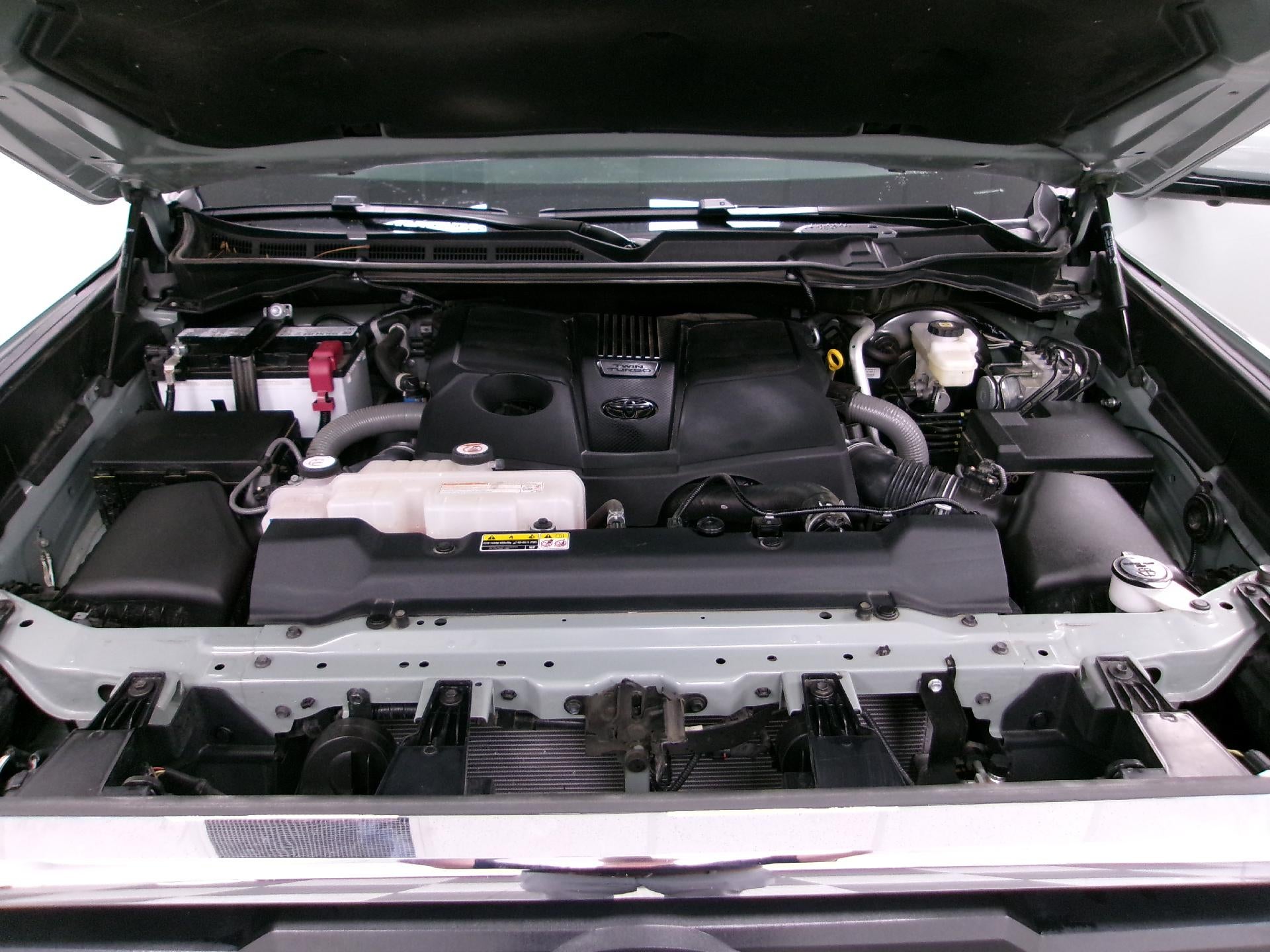 2024 Toyota Tundra 4WD 4WD SR5 CrewMax 5.5' Bed (SE)