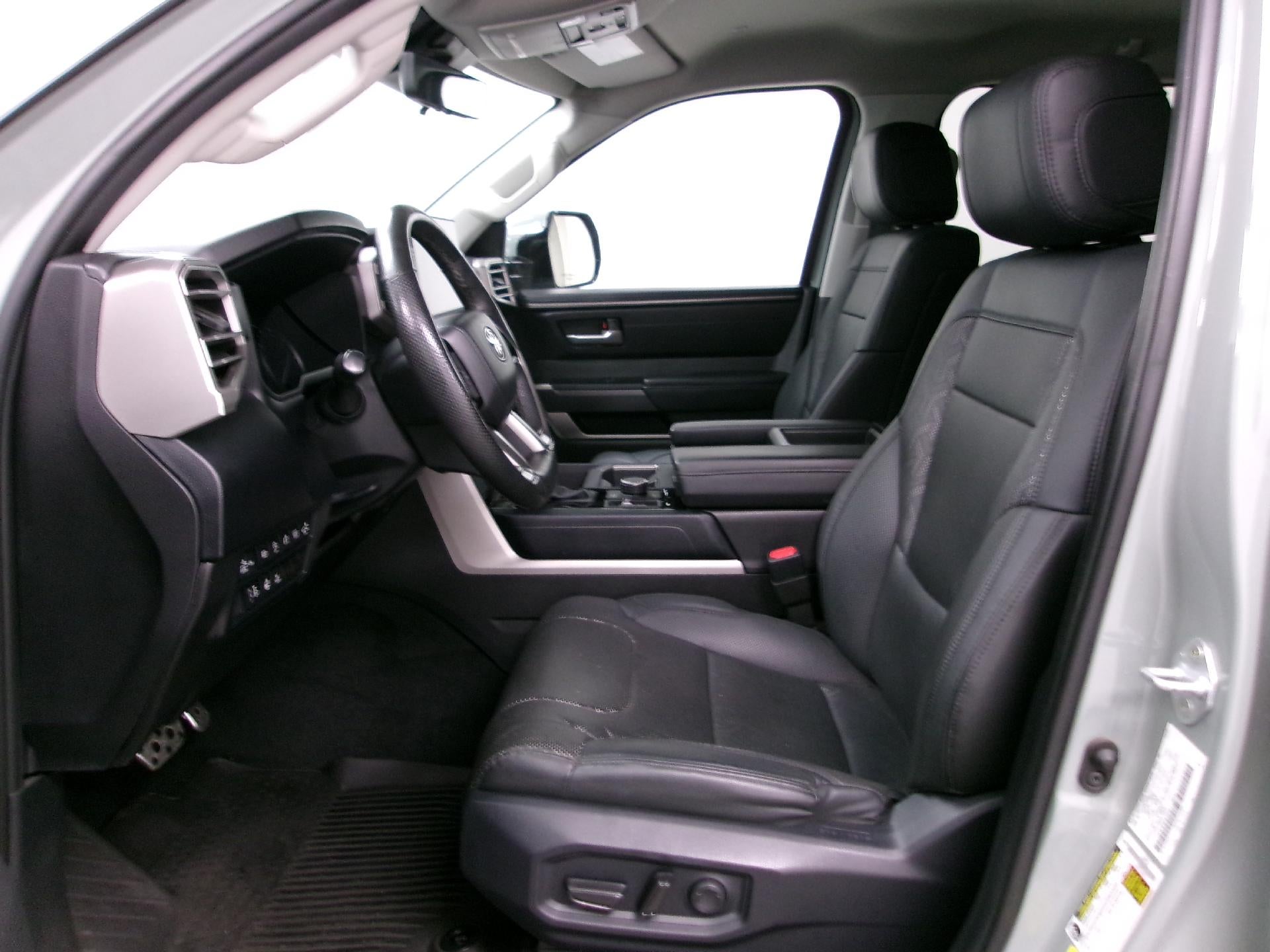 2024 Toyota Tundra 4WD 4WD SR5 CrewMax 5.5' Bed (SE)