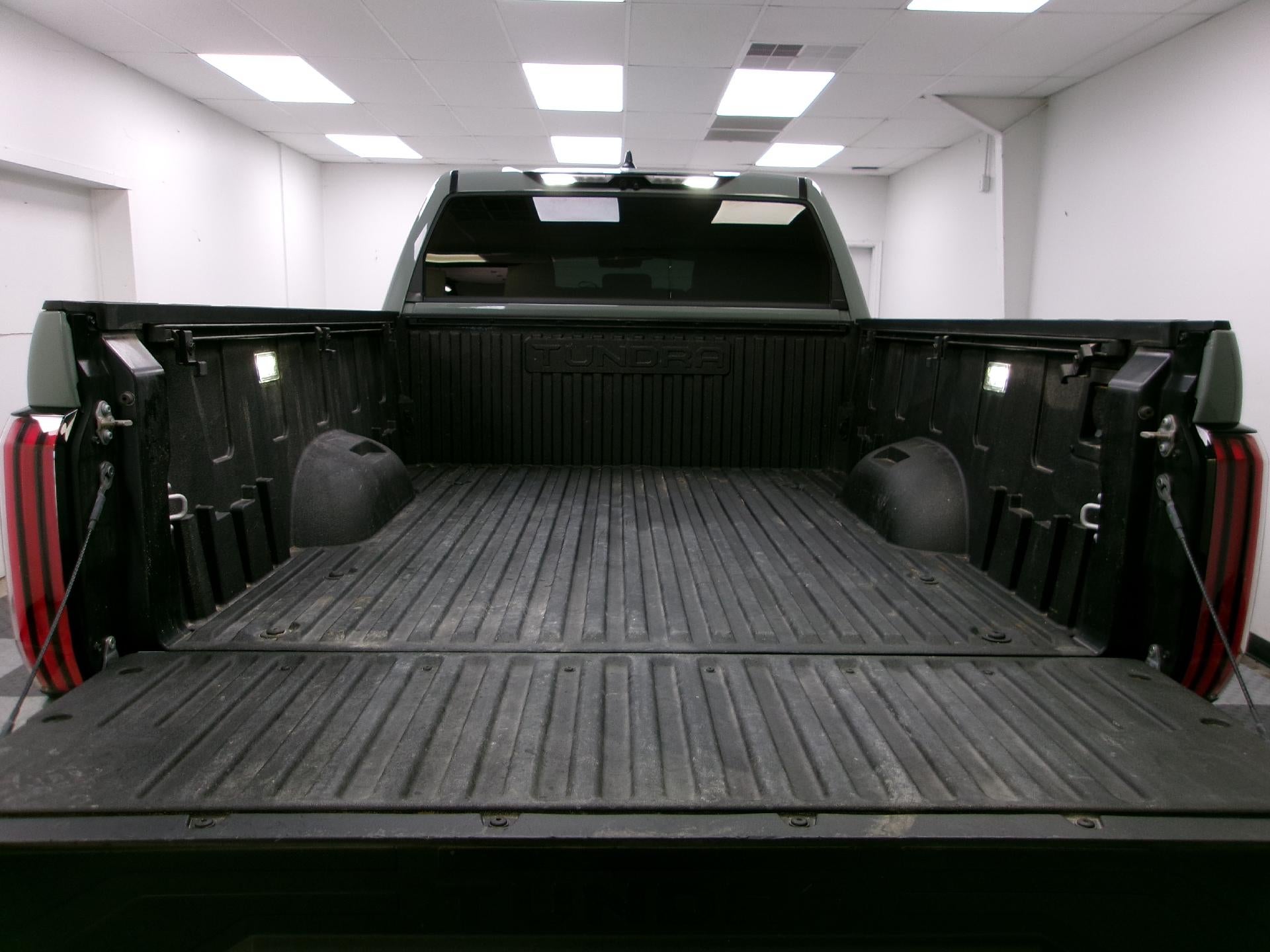 2024 Toyota Tundra 4WD 4WD Platinum CrewMax 6.5' Bed (Natl)