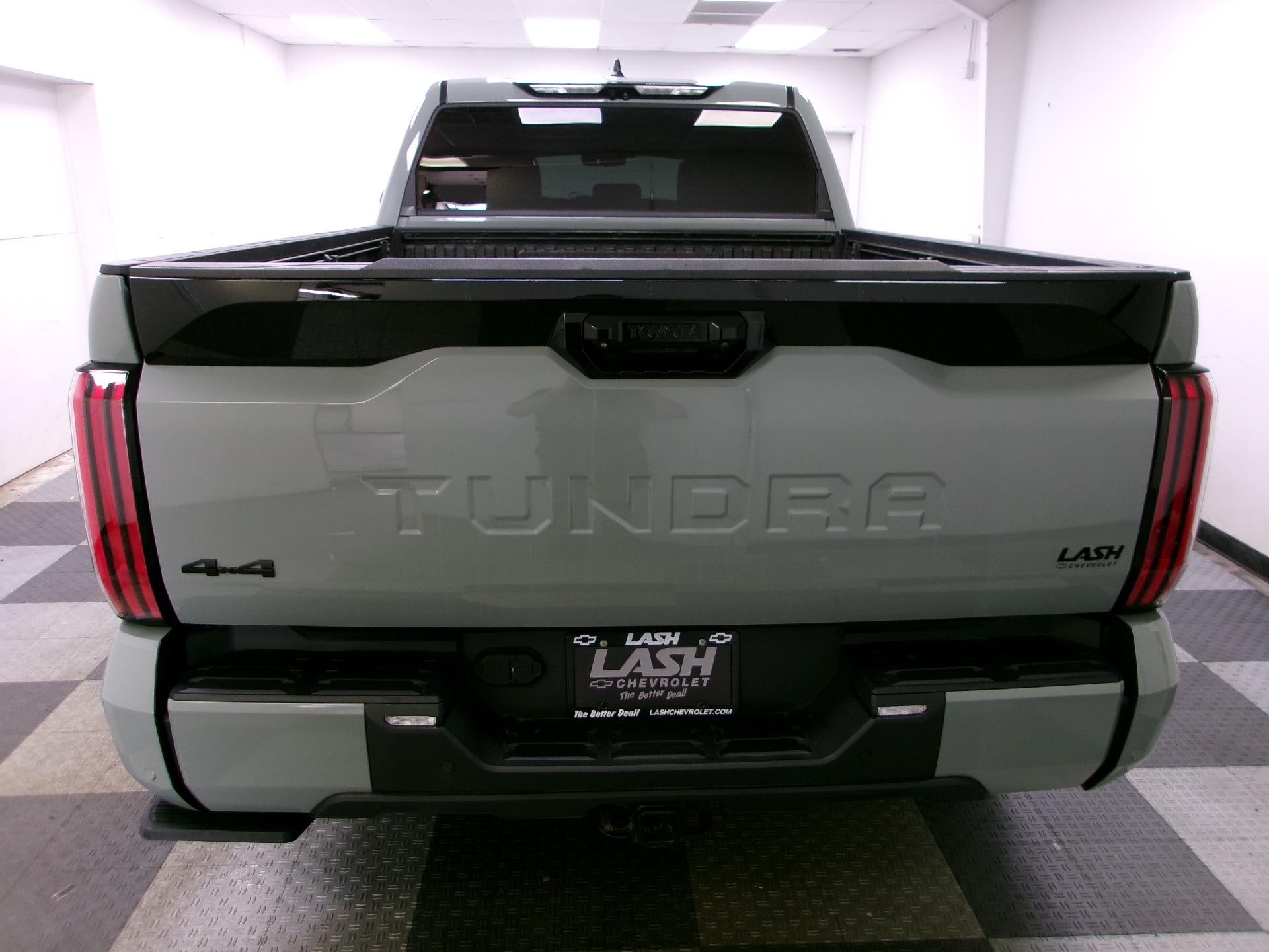 2024 Toyota Tundra 4WD 4WD Platinum CrewMax 6.5' Bed (Natl)