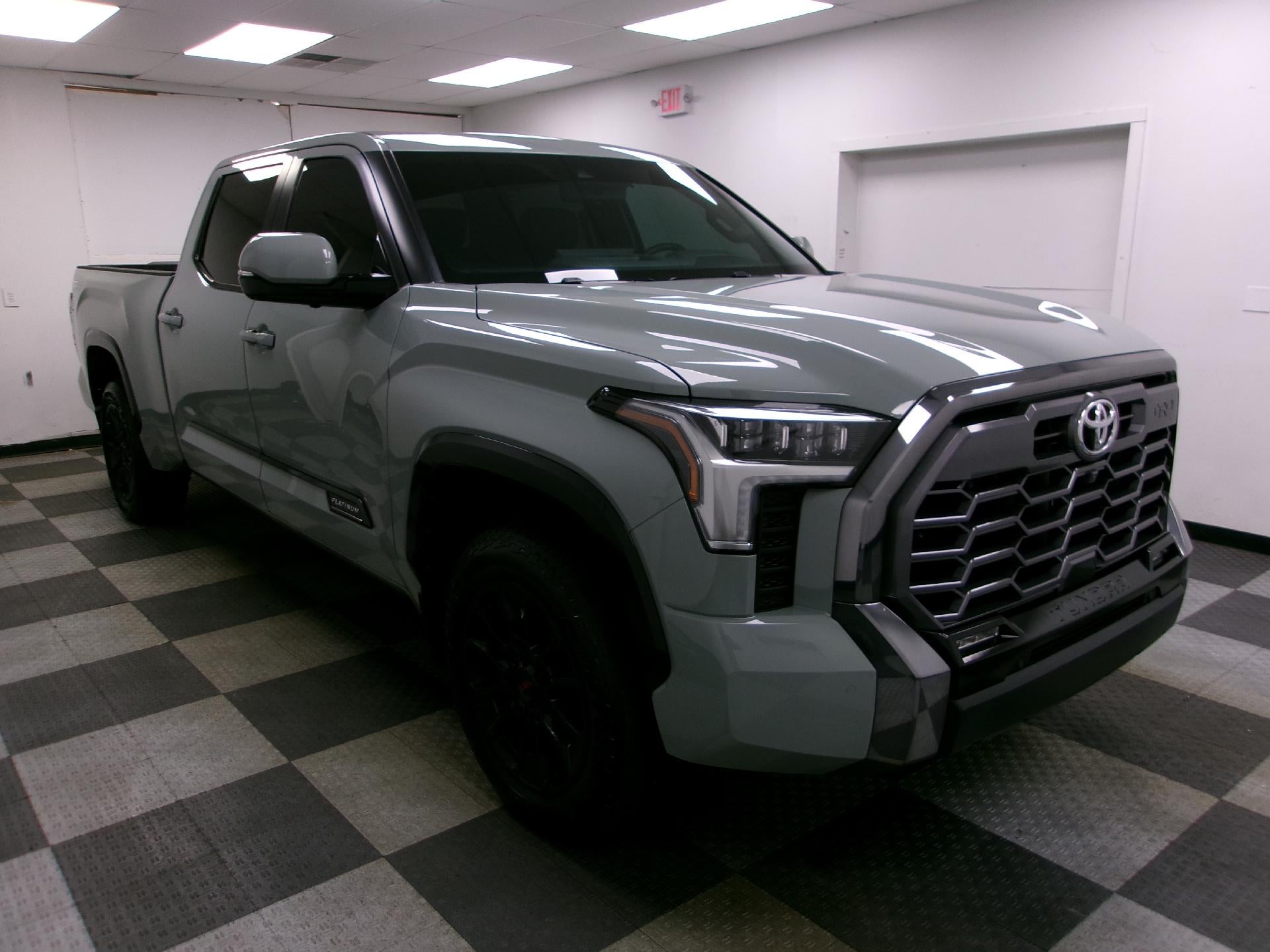 2024 Toyota Tundra 4WD 4WD Platinum CrewMax 6.5' Bed (Natl)