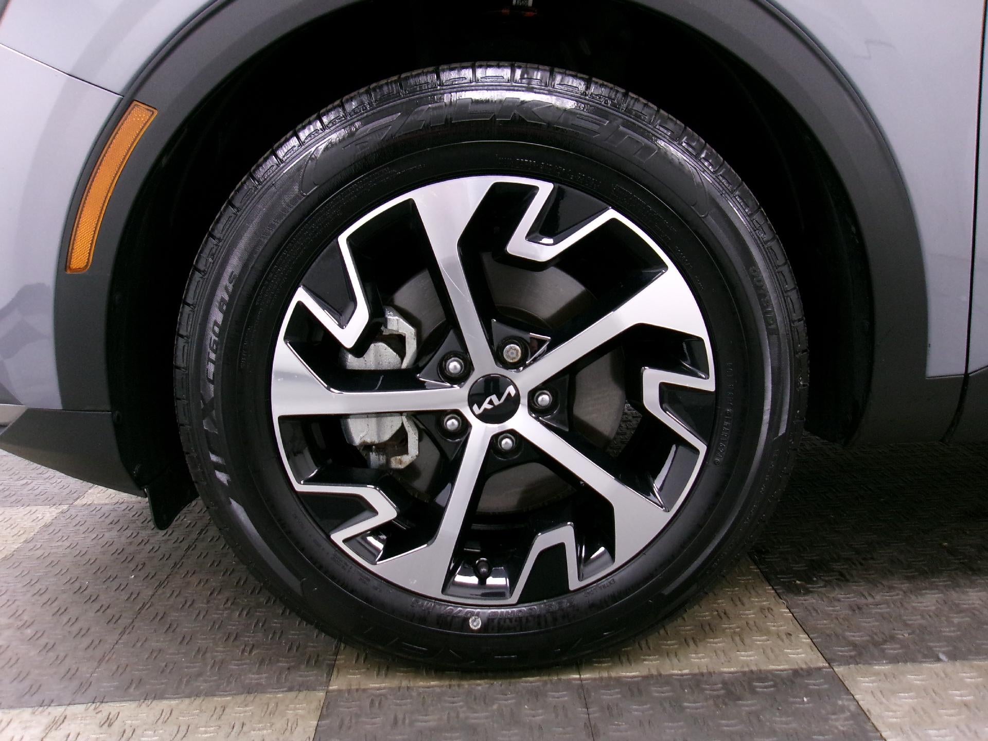 2023 Kia Sportage EX FWD