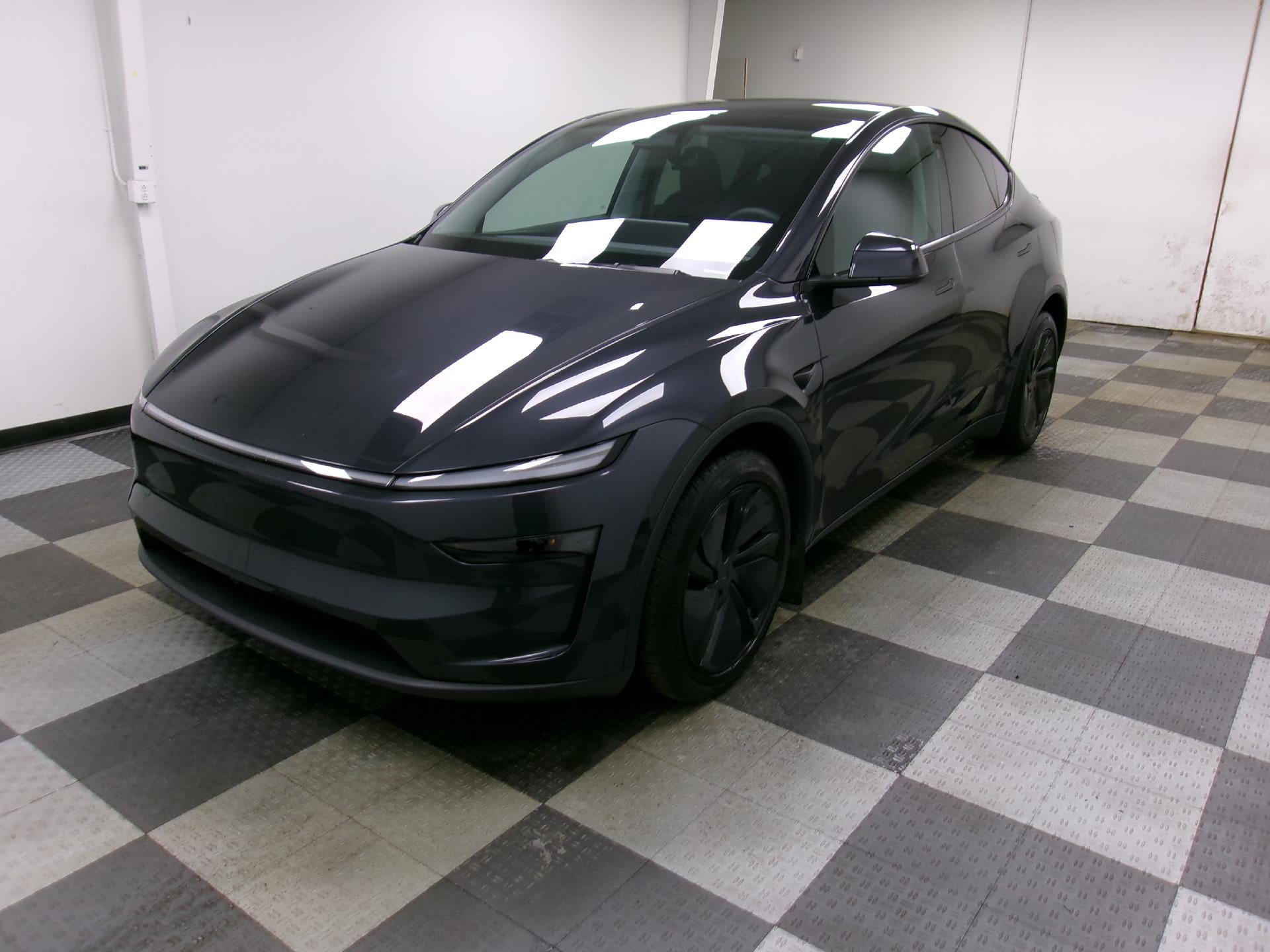 2026 Tesla Model Y Long Range Launch Series AWD *Ltd Avail*