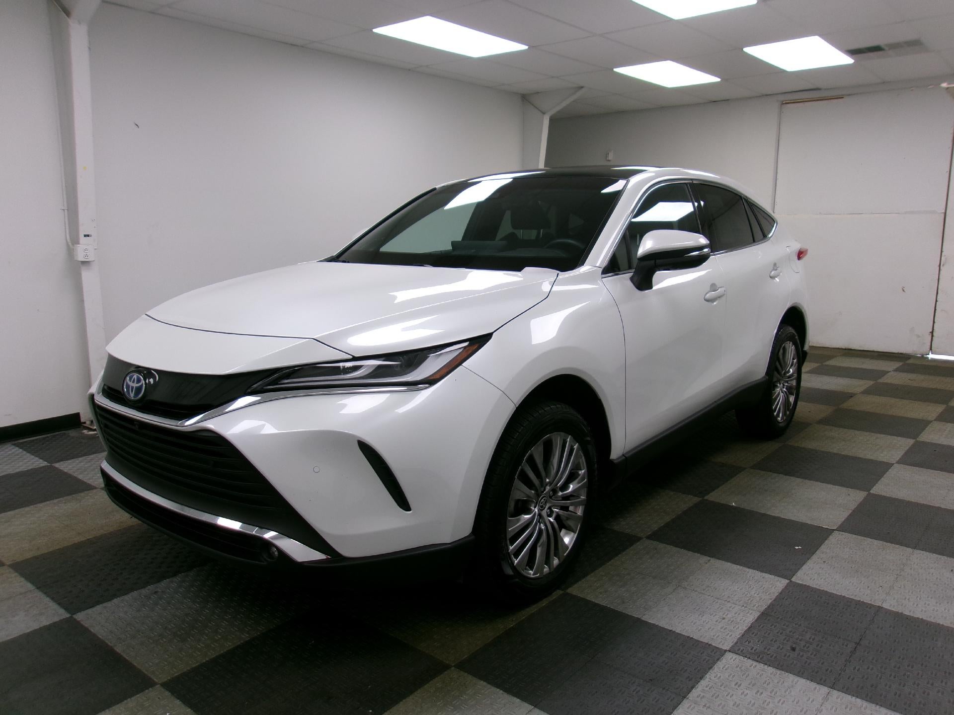 2024 Toyota Venza Limited AWD (GS)