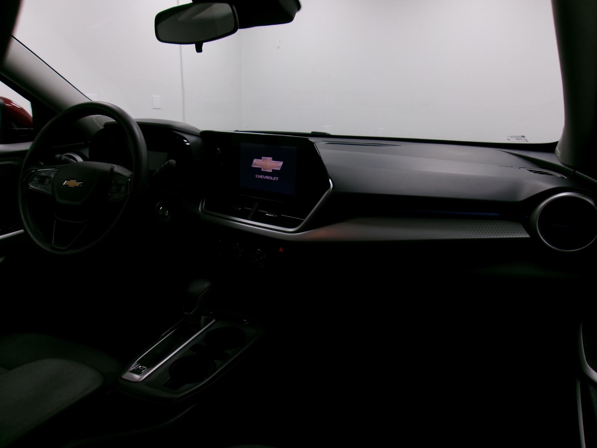 2024 Chevrolet Trax FWD 4dr LS