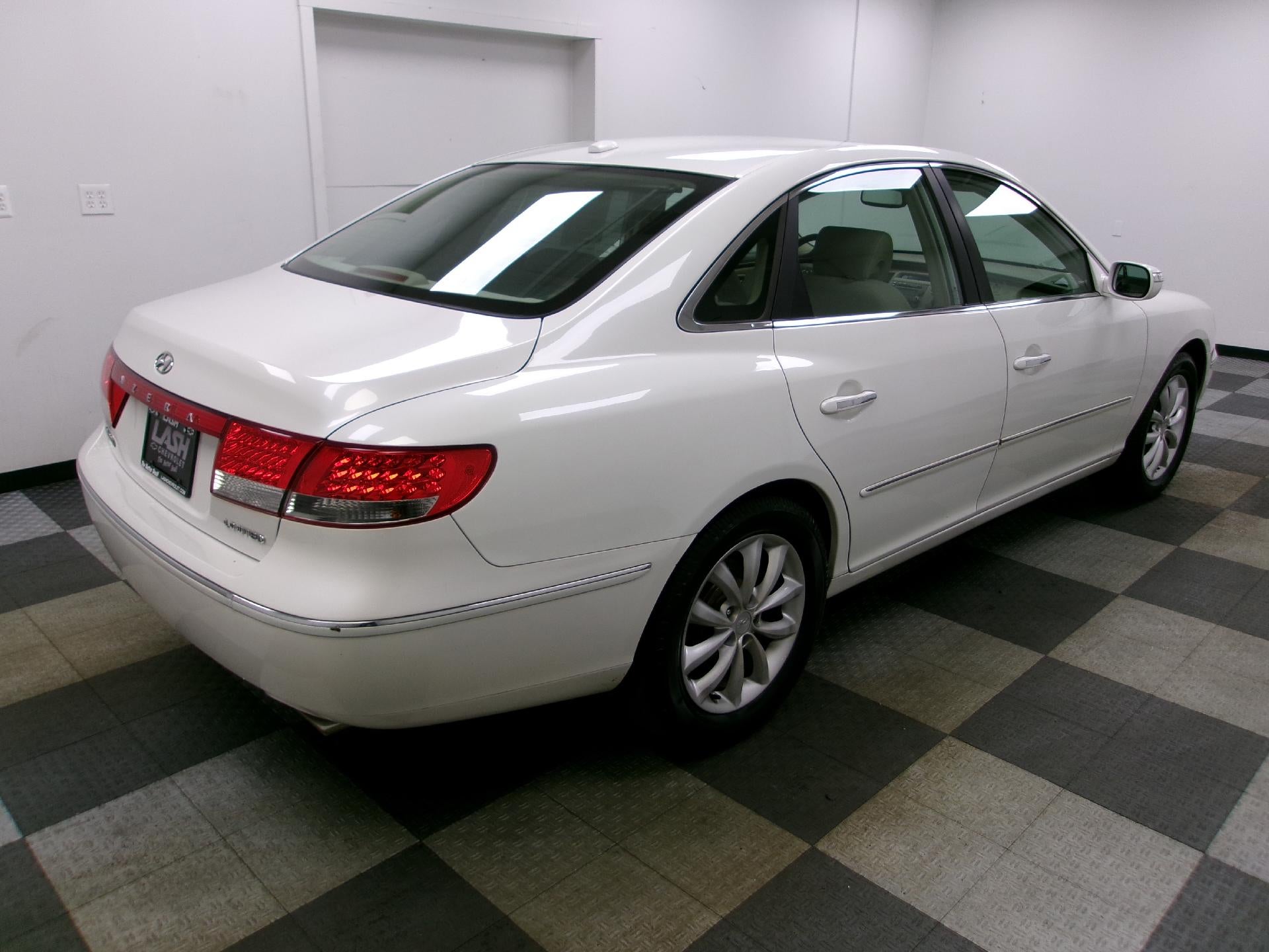 2008 Hyundai Azera 4dr Sdn Limited