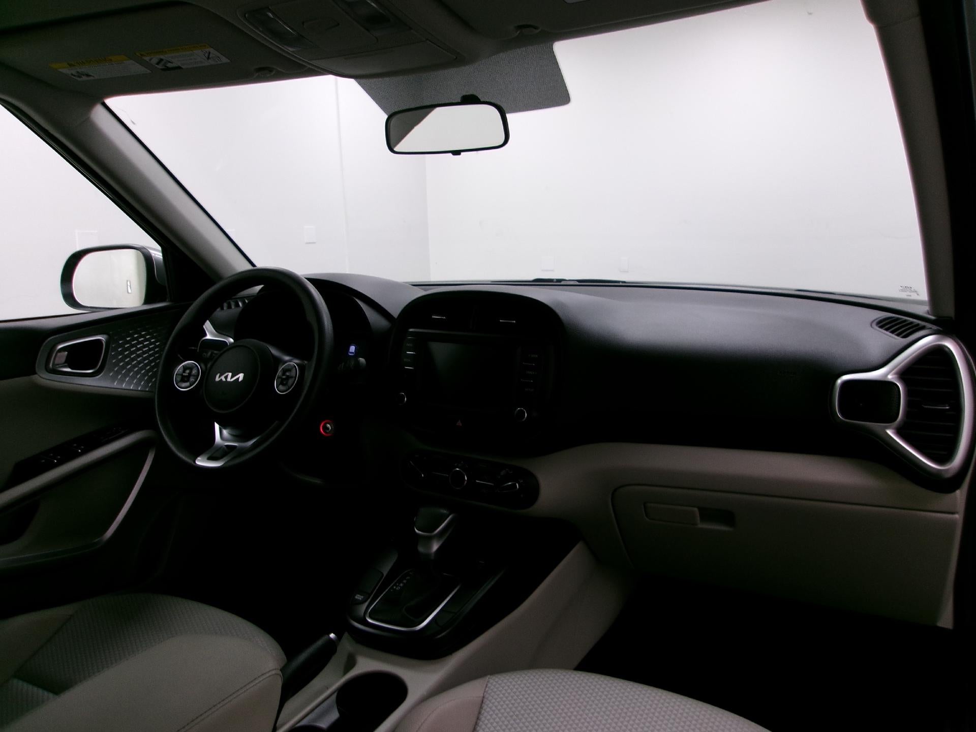 2022 Kia Soul LX IVT